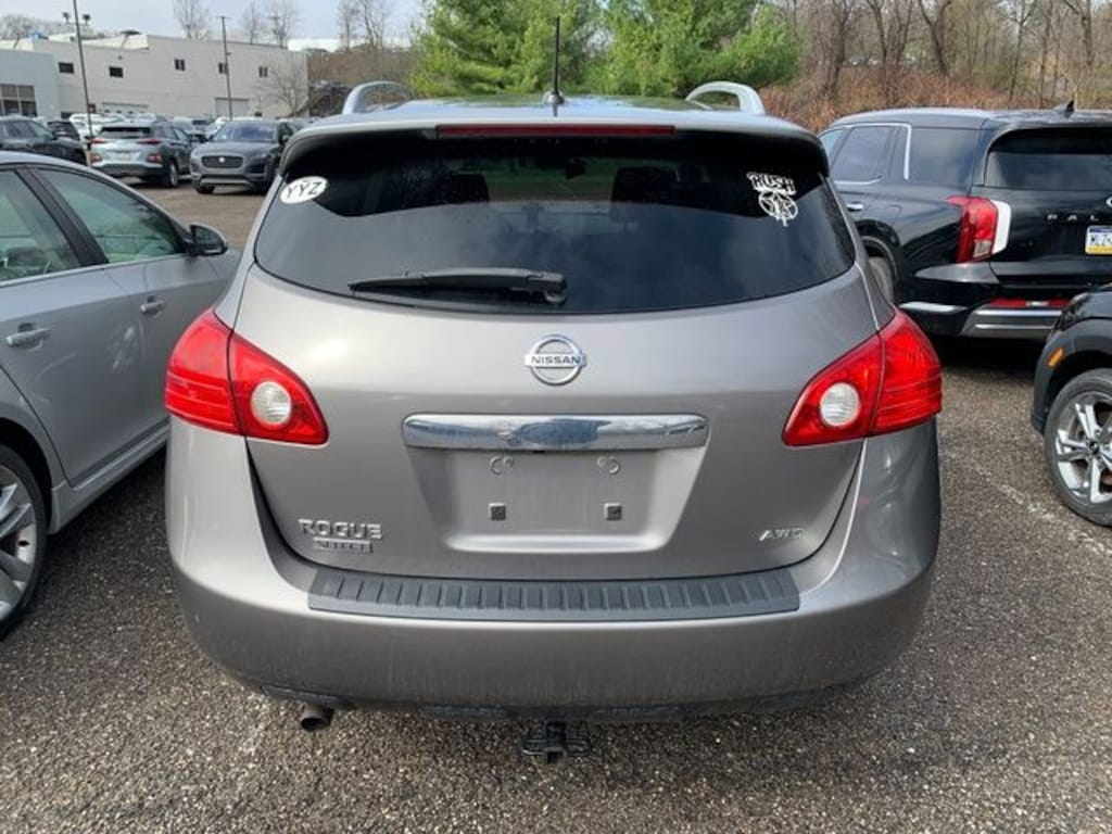 Used 2015 Nissan Rogue Select S SUV