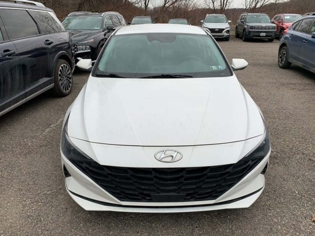 Used 2023 Hyundai Elantra SEL Sedan