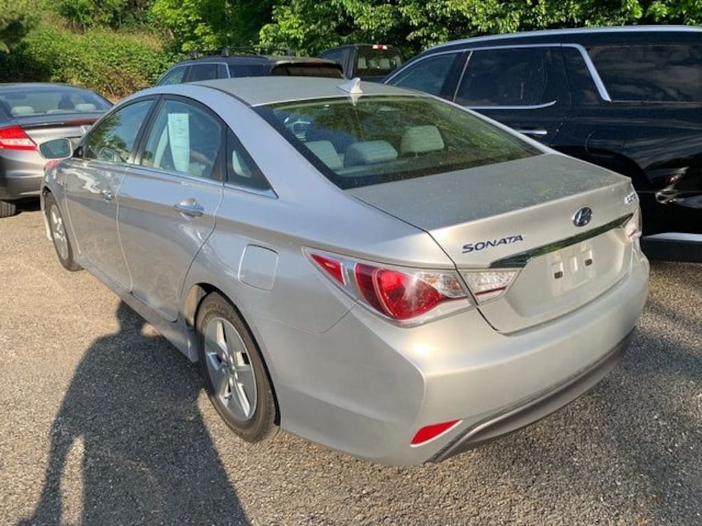 Used 2011 Hyundai Sonata Hybrid Sedan