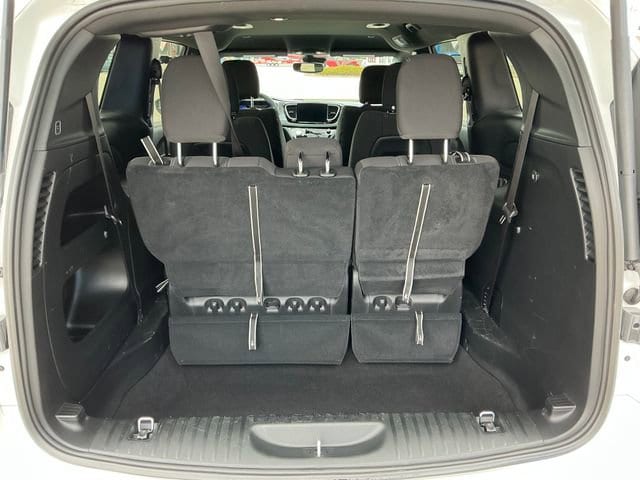 2023 Chrysler Pacifica Touring - Photo 15