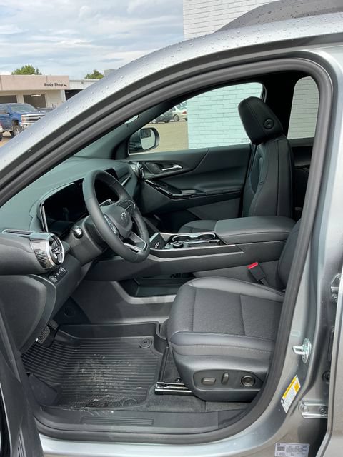 2027 Chevrolet Equinox LT - Photo 15