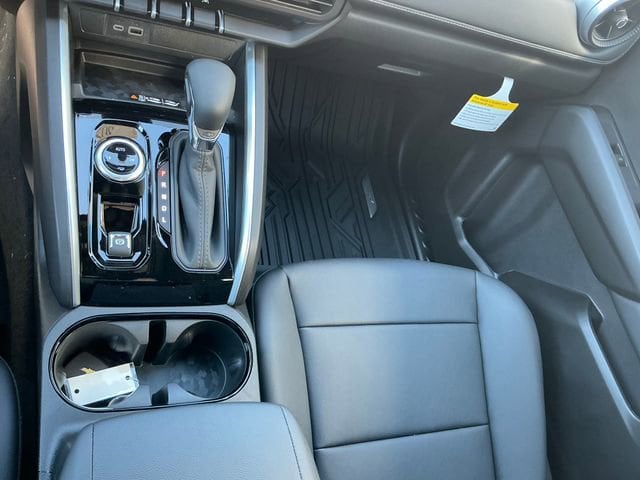 2026 Chevrolet Colorado LT - Photo 8