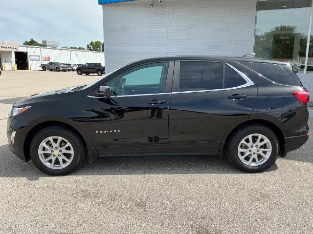 Used 2021 Chevrolet Equinox LT with VIN 3GNAXUEV4ML364207 for sale in Sebewaing, MI