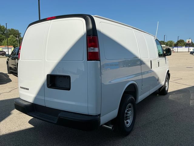 2026 Chevrolet Express Cargo Work Van - Photo 18