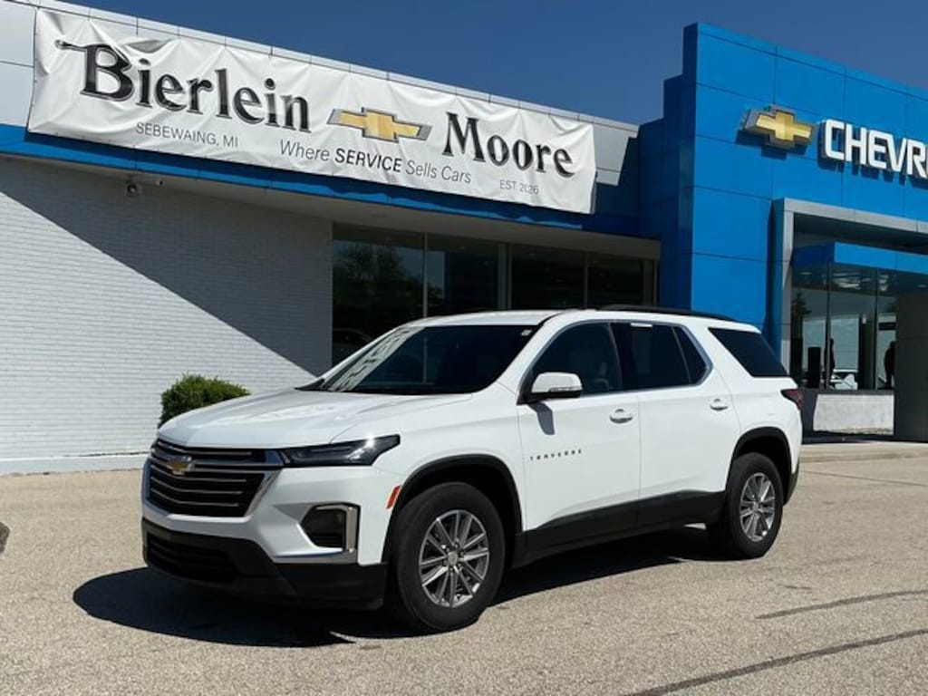 Used 2023 Chevrolet Traverse LT Cloth SUV