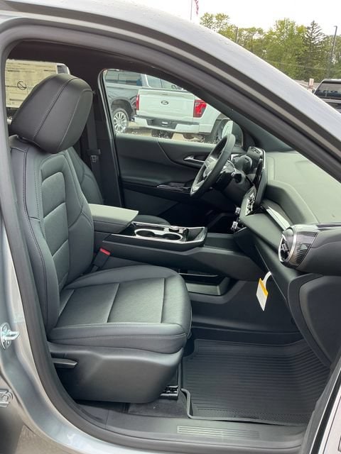 2027 Chevrolet Equinox LT - Photo 16
