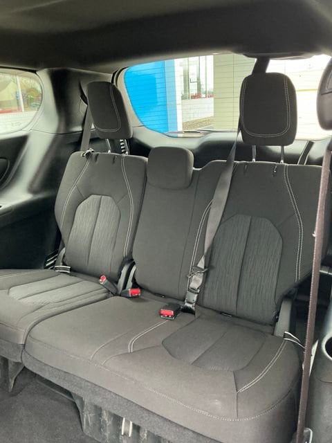 2023 Chrysler Pacifica Touring - Photo 13