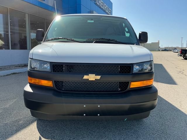 2026 Chevrolet Express Cargo Work Van - Photo 15
