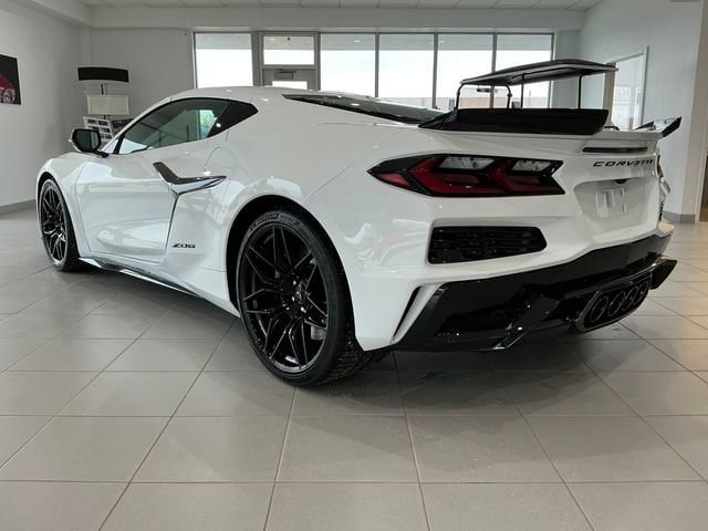 2026 Chevrolet Corvette 1LZ - Photo 3