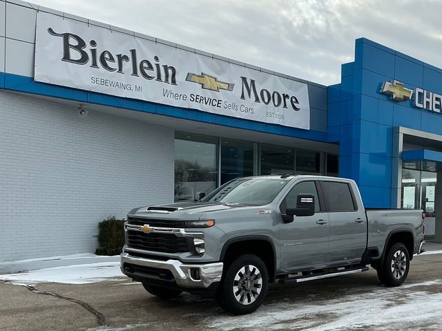 2024 Chevrolet Silverado HD LT 4WD Crew Cab Standard Box's photo