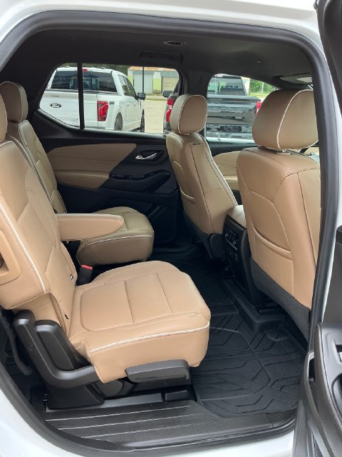 2022 Chevrolet Traverse Premier - Photo 17