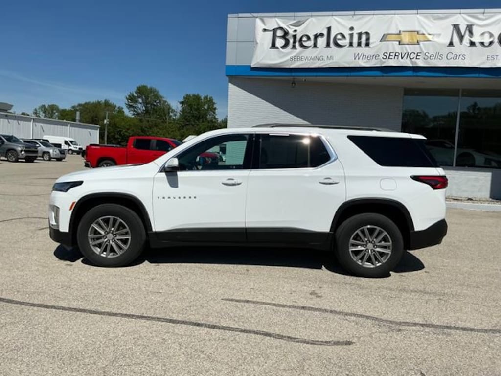 Used 2023 Chevrolet Traverse LT Cloth SUV