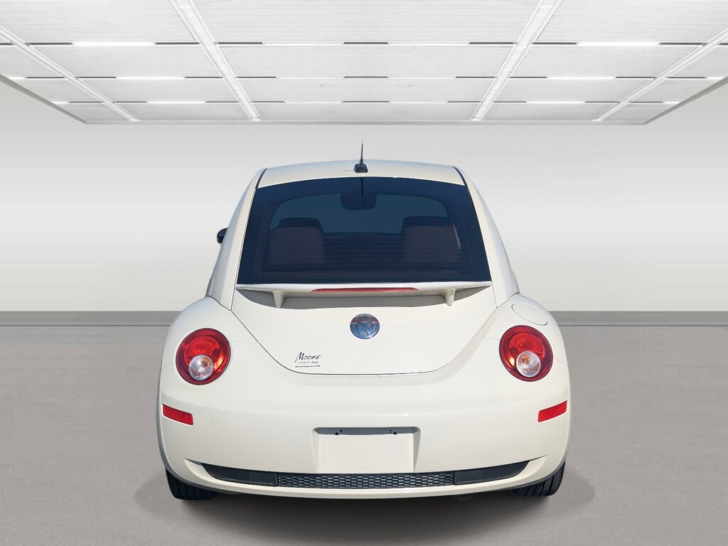 Used 2008 Volkswagen New Beetle S Hatchback