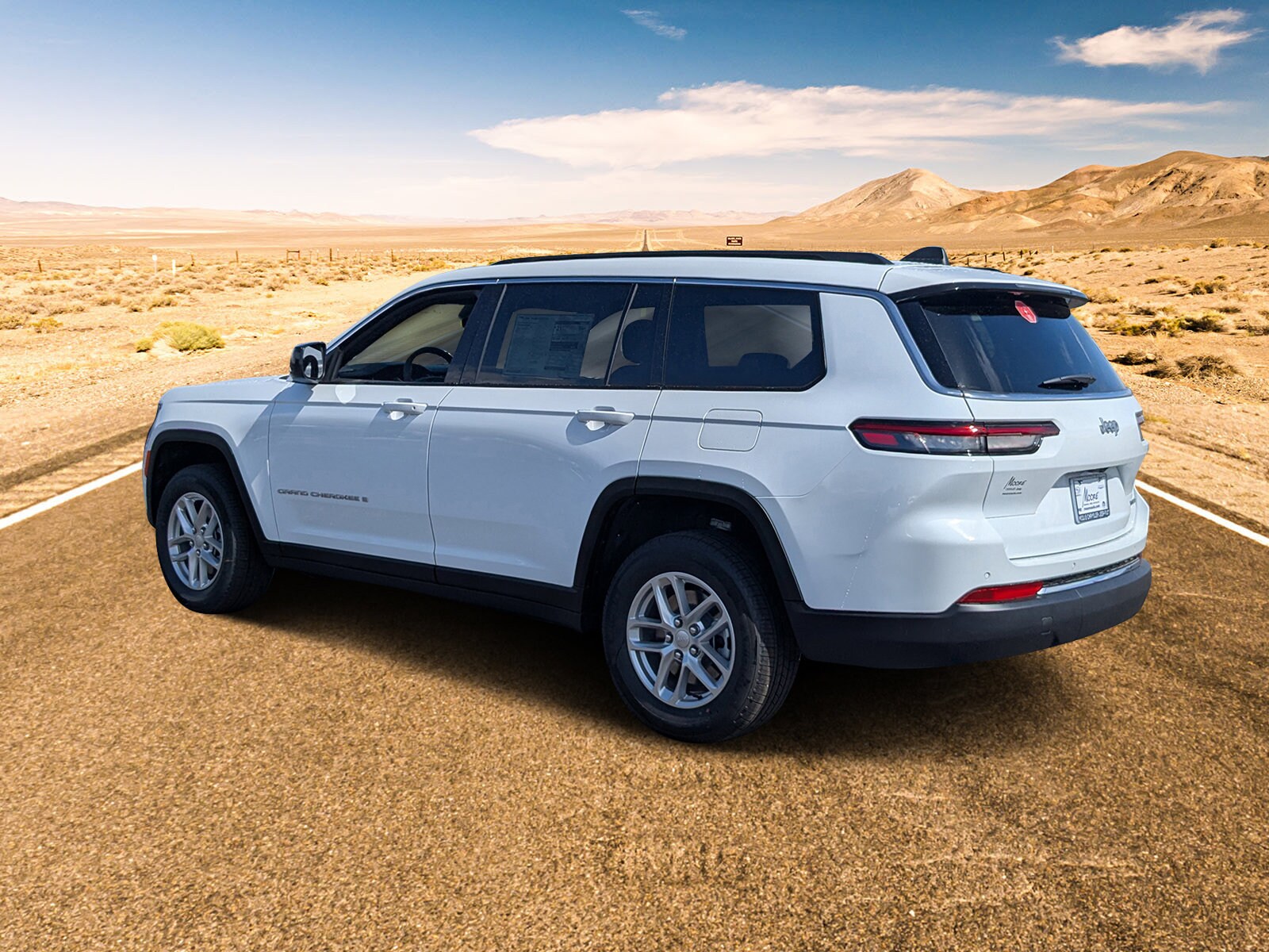 2025 Jeep Grand Cherokee Laredo X photo 3