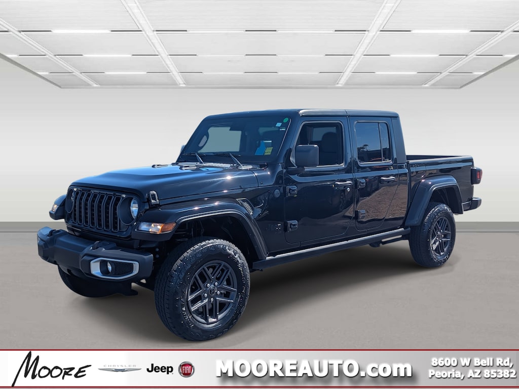 Used 2024 Jeep Gladiator Sport Truck Crew Cab