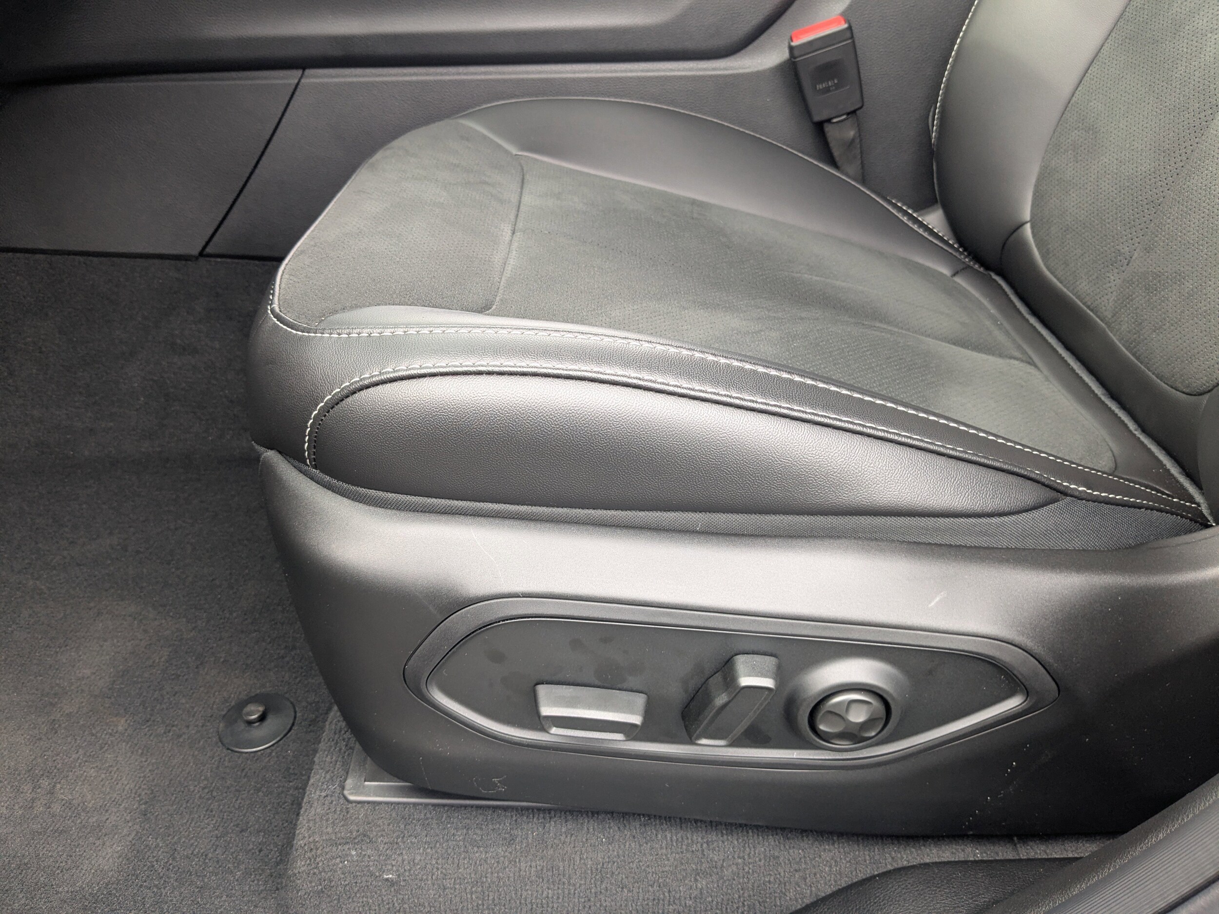 2025 Jeep Grand Cherokee Altitude - Photo 20