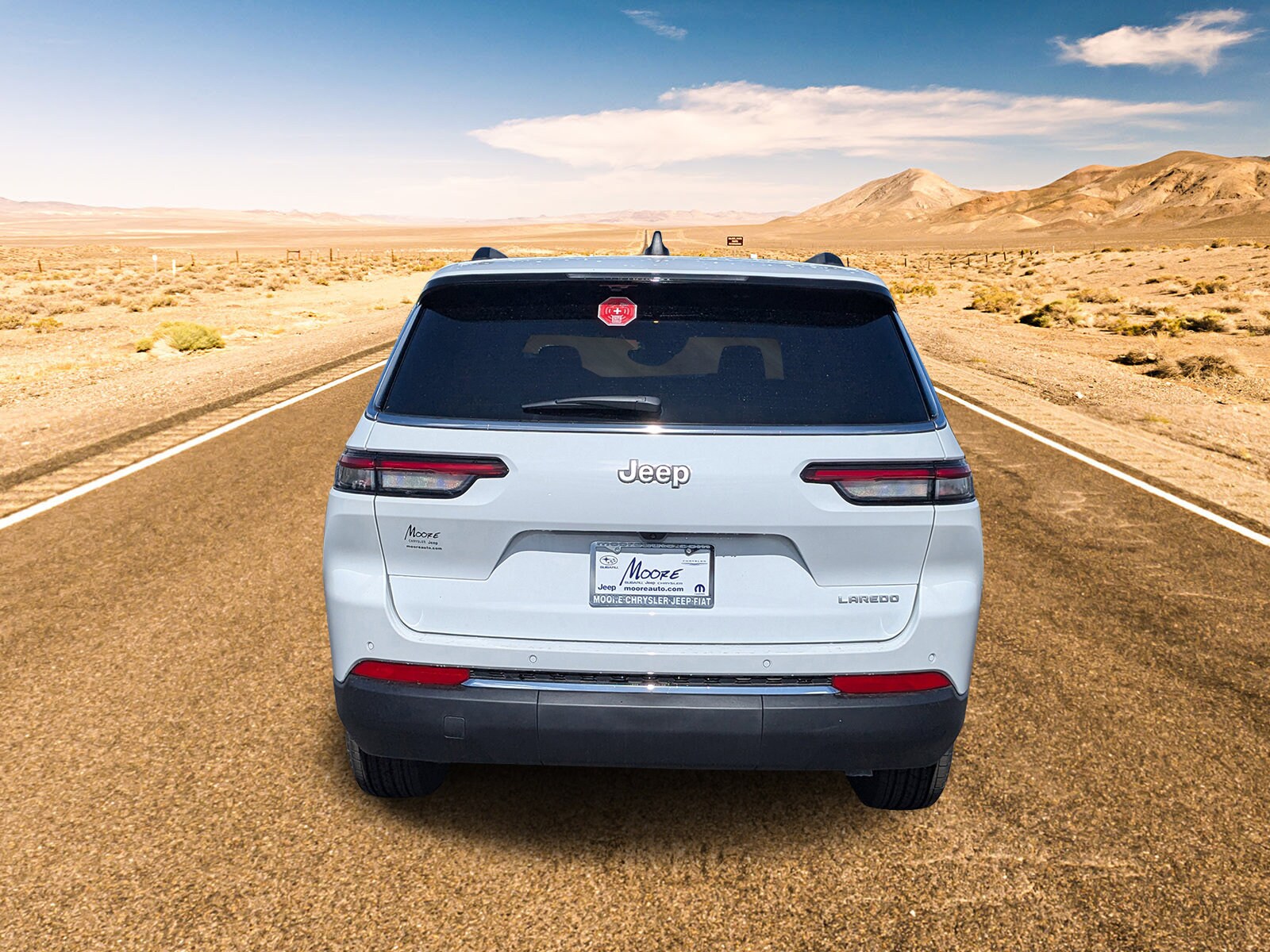 2025 Jeep Grand Cherokee Laredo X photo 4