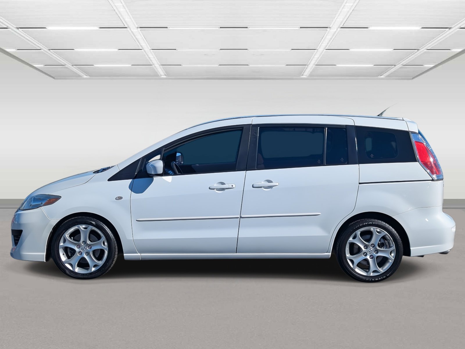 2008 Mazda Mazda5 Sport photo 2