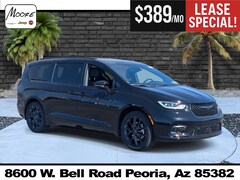 2026 Chrysler Pacifica Select Passenger Van