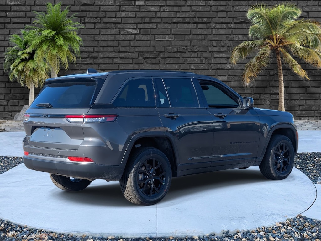 New 2026 Jeep Grand Cherokee Laredo Altitude Sport Utility