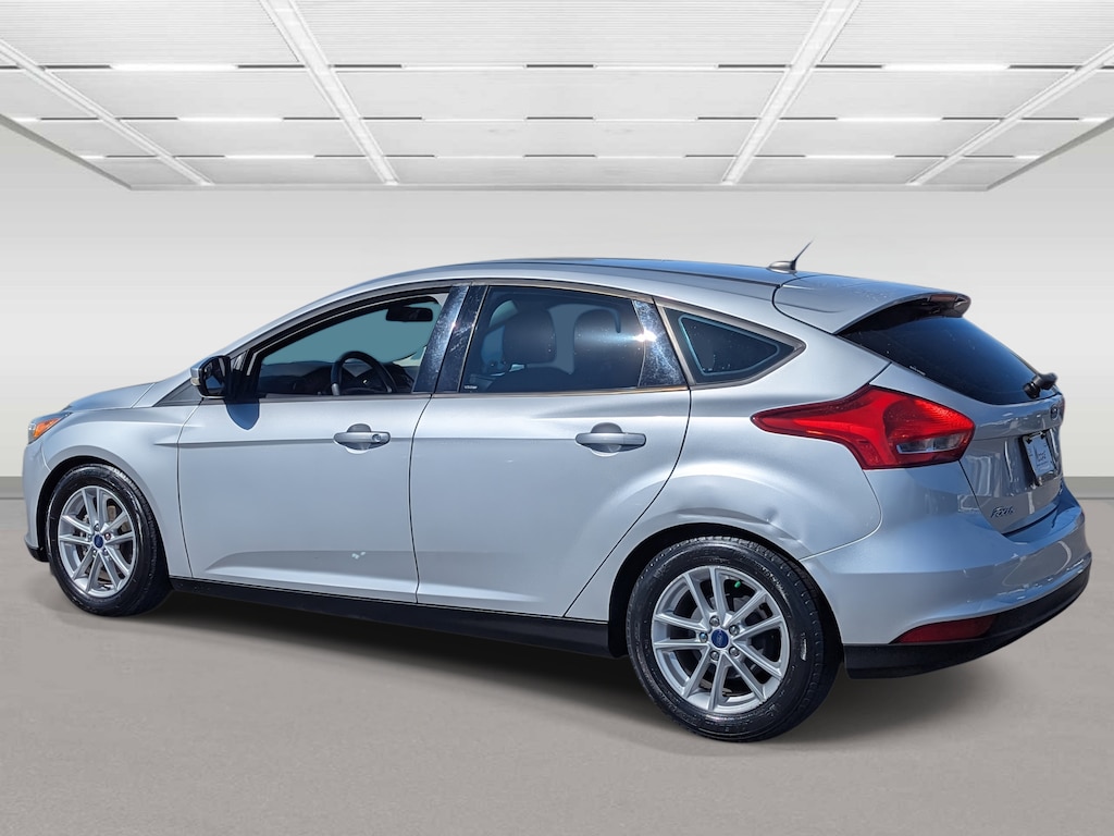 Used 2016 Ford Focus SE Hatchback