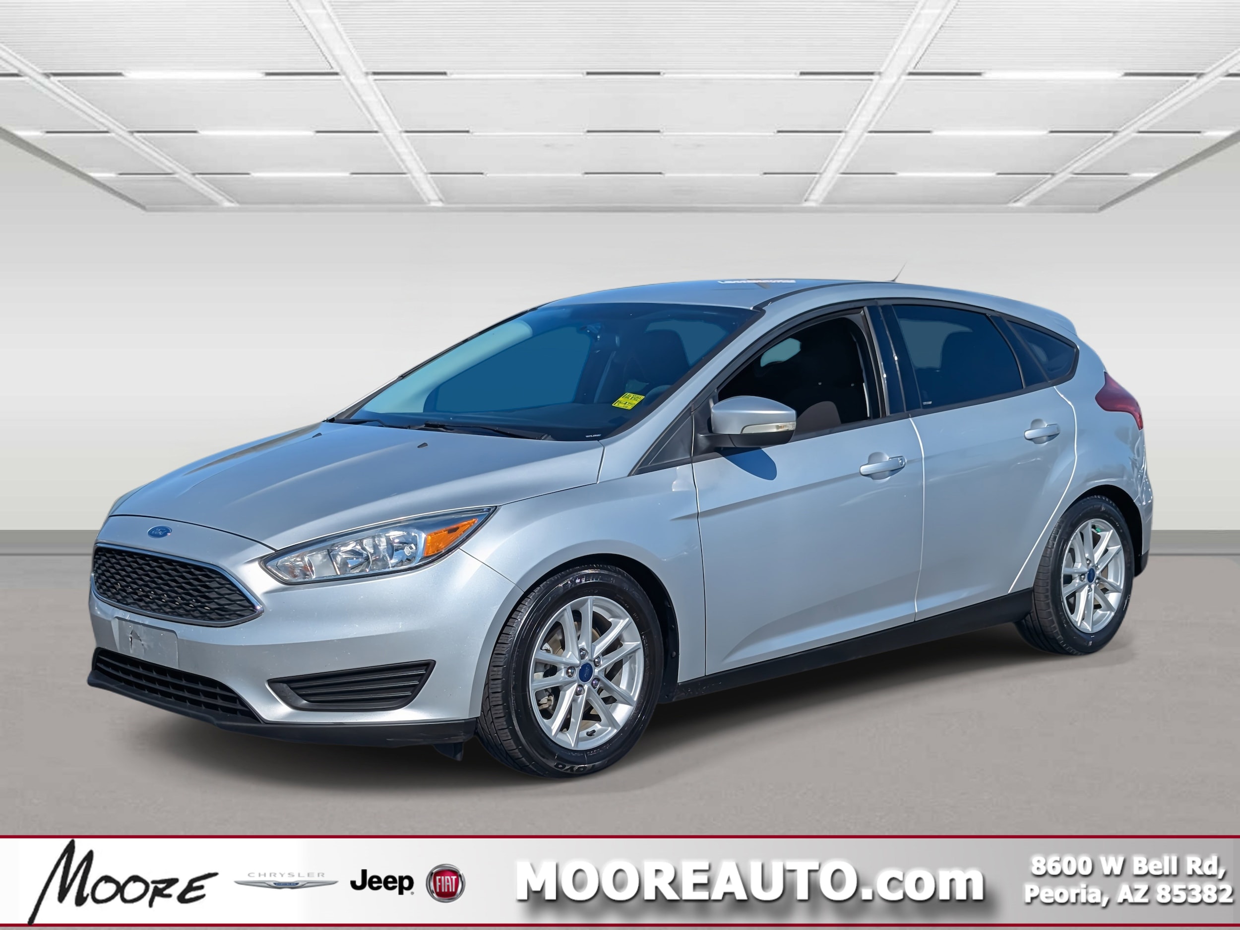 2016 Ford Focus SE's photo
