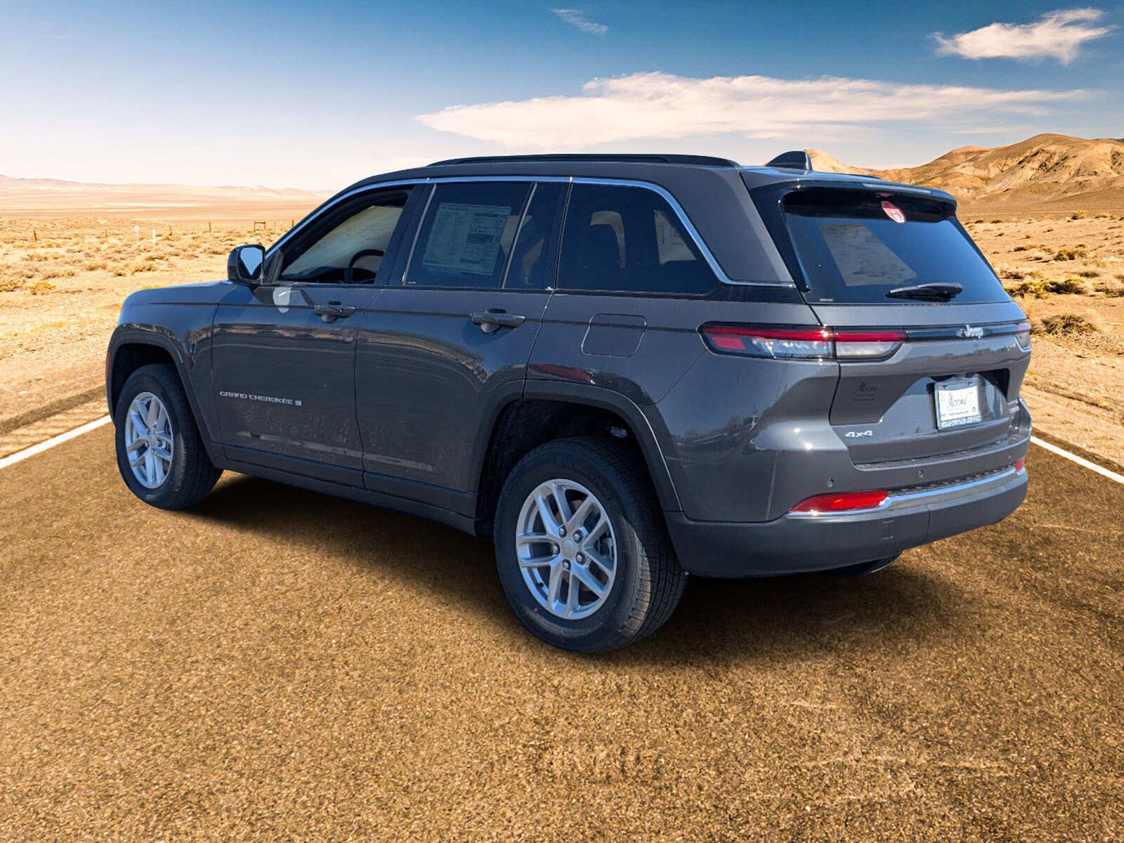 2025 Jeep Grand Cherokee Laredo X photo 3
