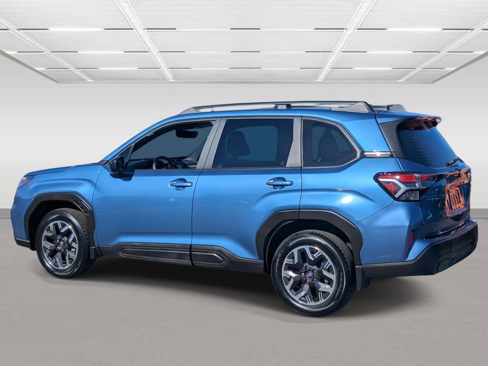 2025 Subaru Forester Base photo 3