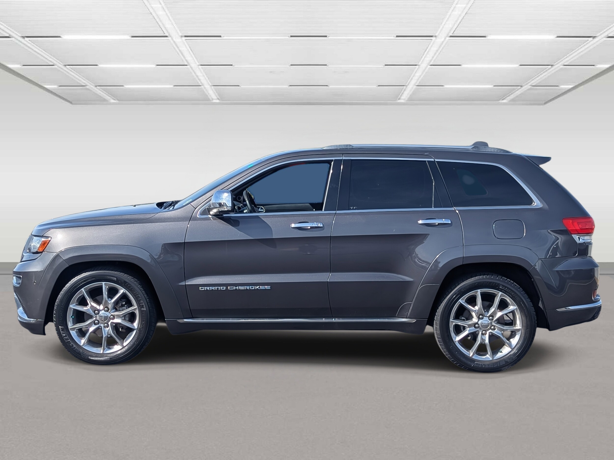 2014 Jeep Grand Cherokee Summit photo 2