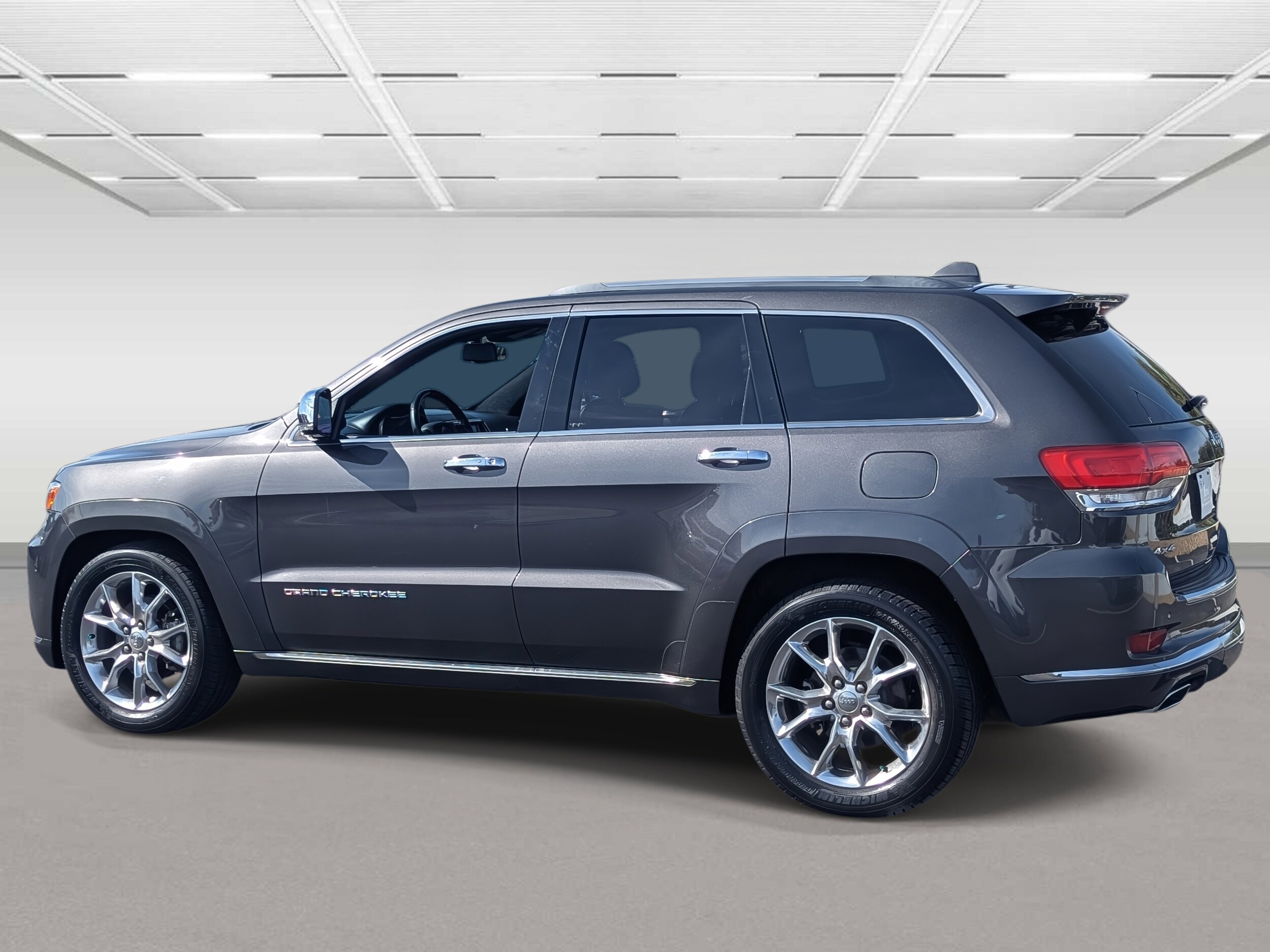 2014 Jeep Grand Cherokee Summit photo 3