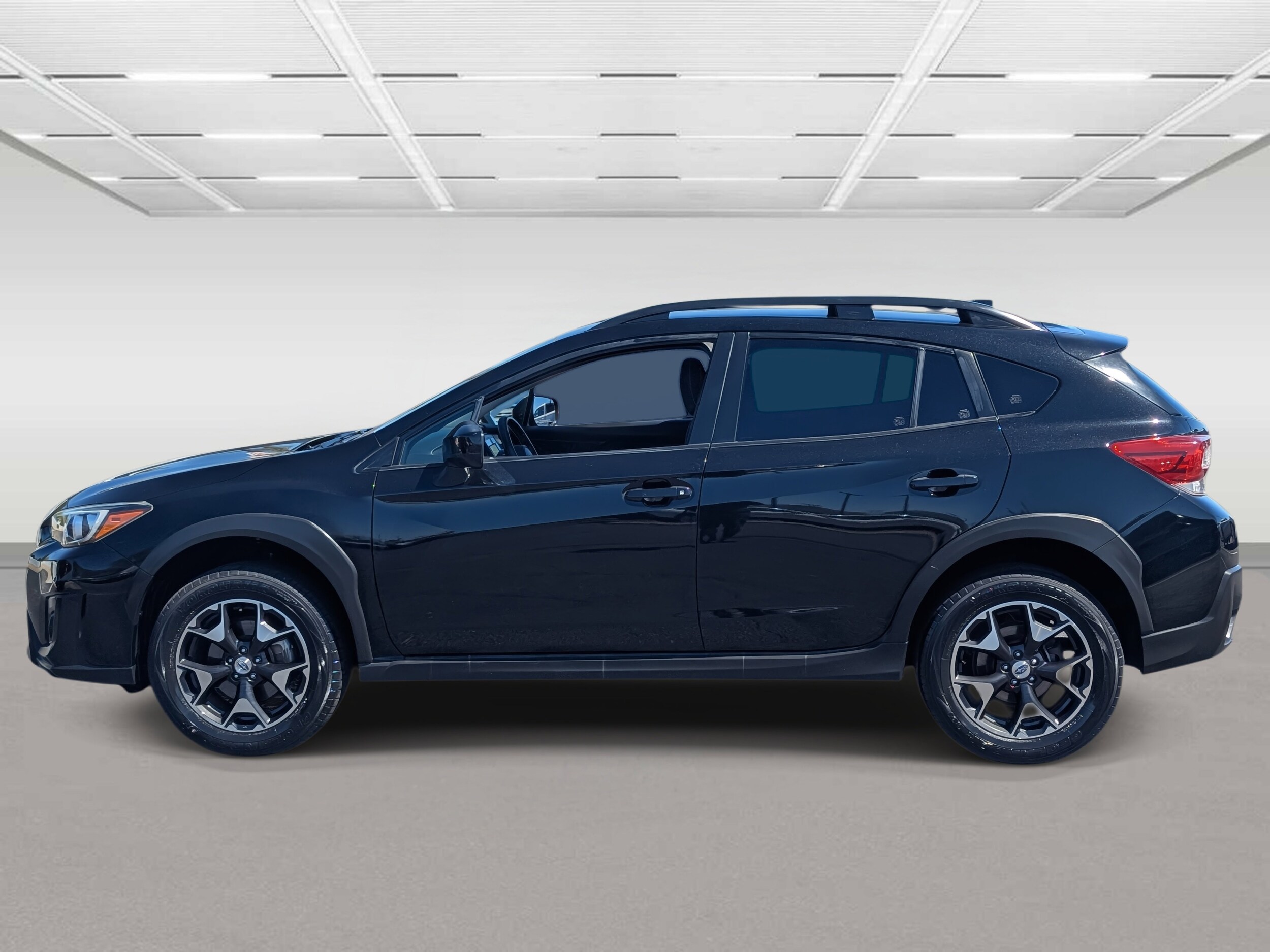 2018 Subaru Crosstrek 2.0i Premium photo 2