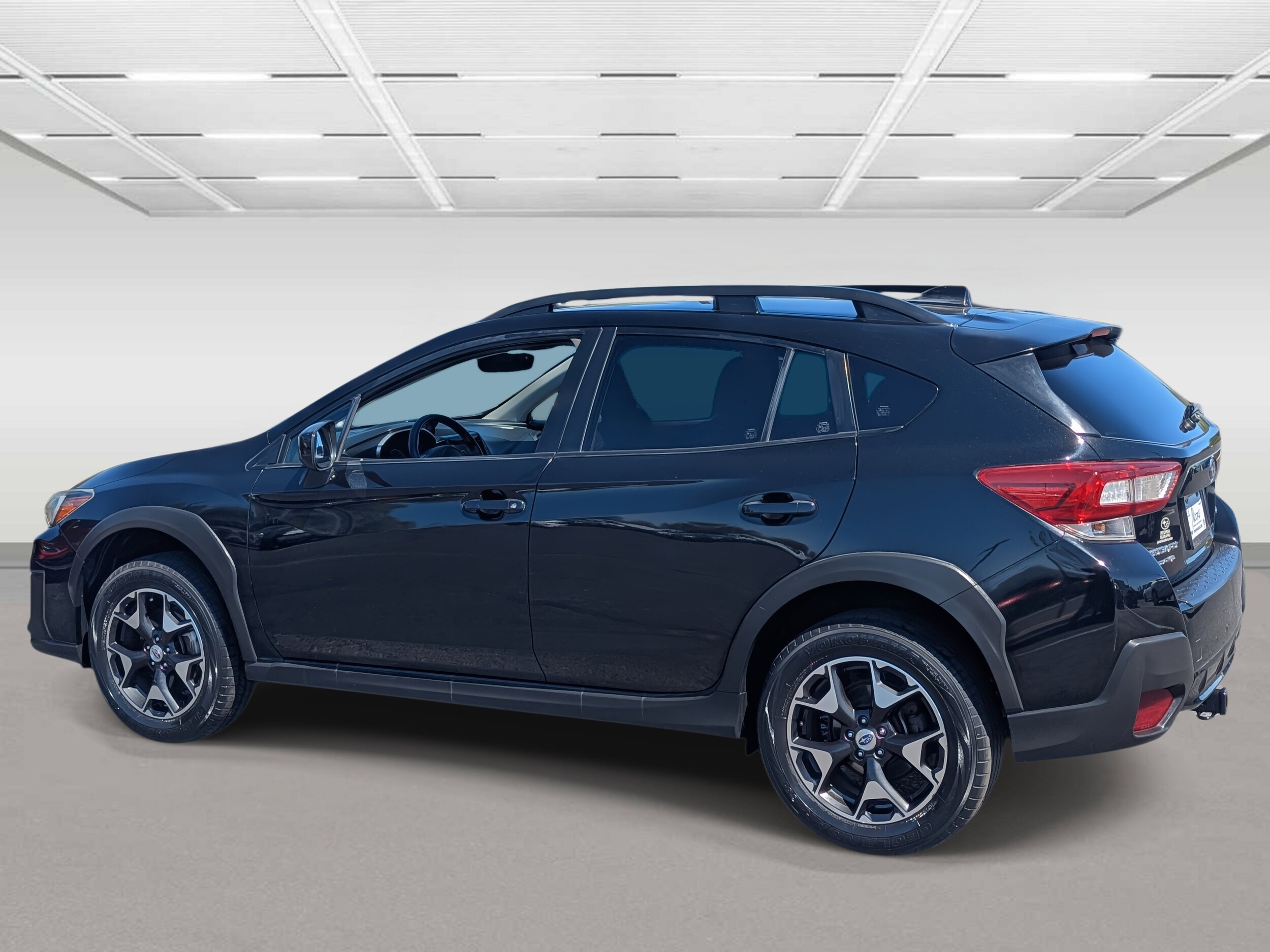 2018 Subaru Crosstrek 2.0i Premium photo 3