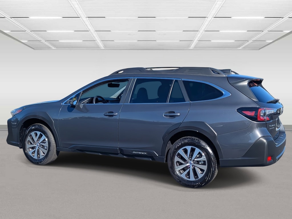 Used 2025 Subaru Outback Premium SUV
