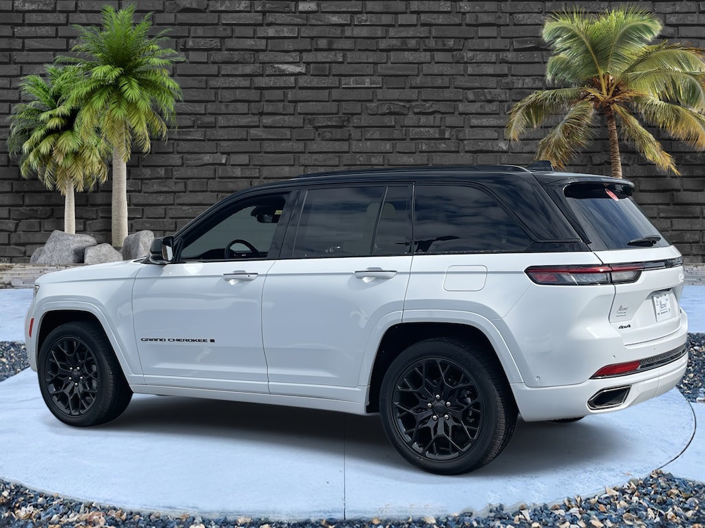 New 2025 Jeep Grand Cherokee Summit Reserve Sport Utility