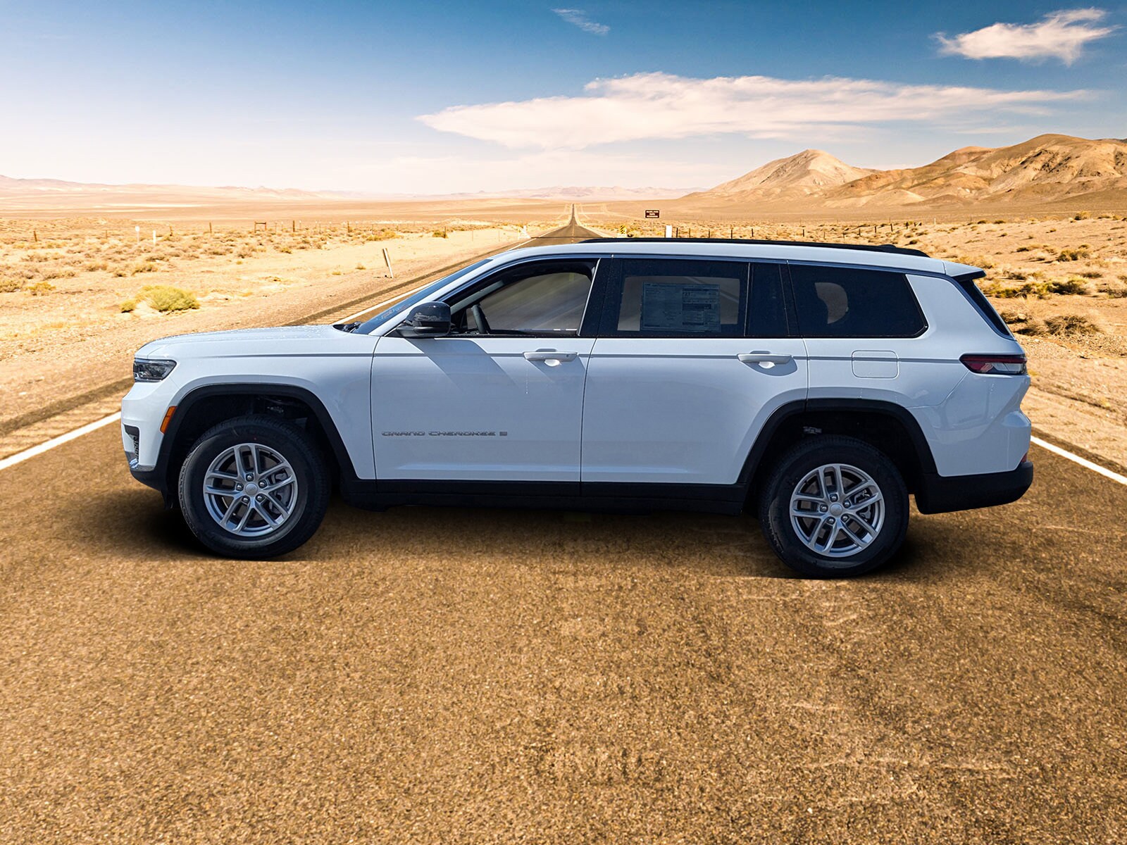 2025 Jeep Grand Cherokee Laredo X photo 2