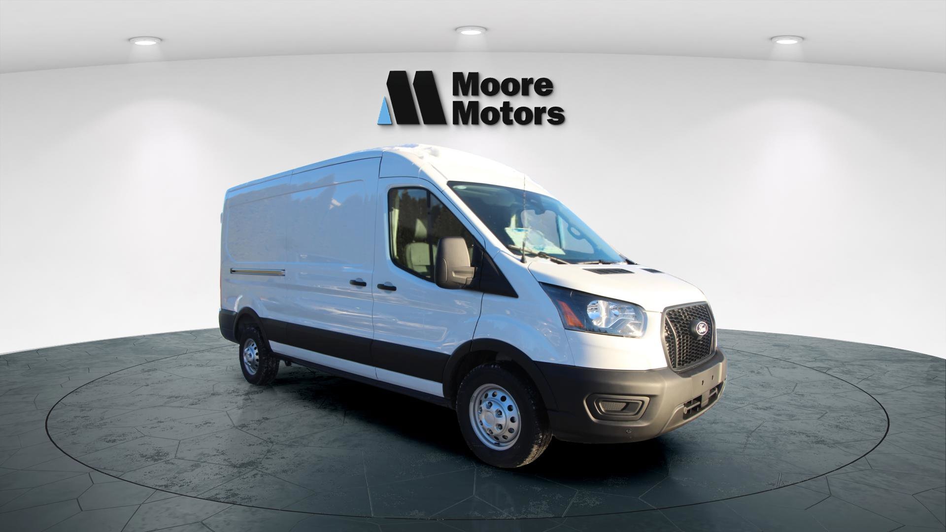 2026 Ford Transit Van Base's photo