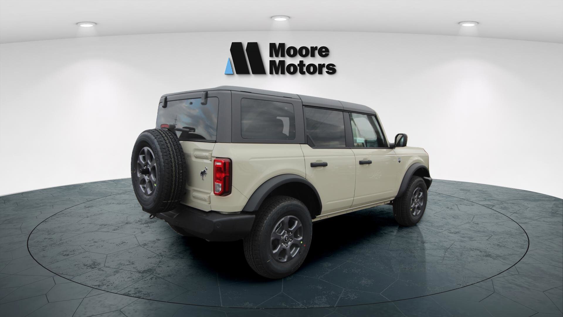 2025 Ford Bronco Big Bend photo 2