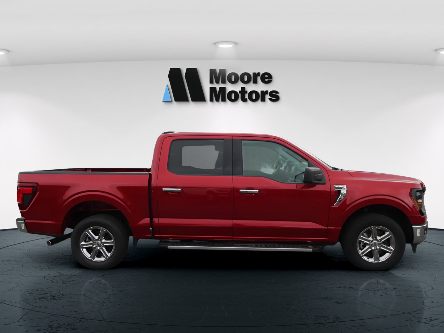 2025 Ford F-150 XLT photo 2