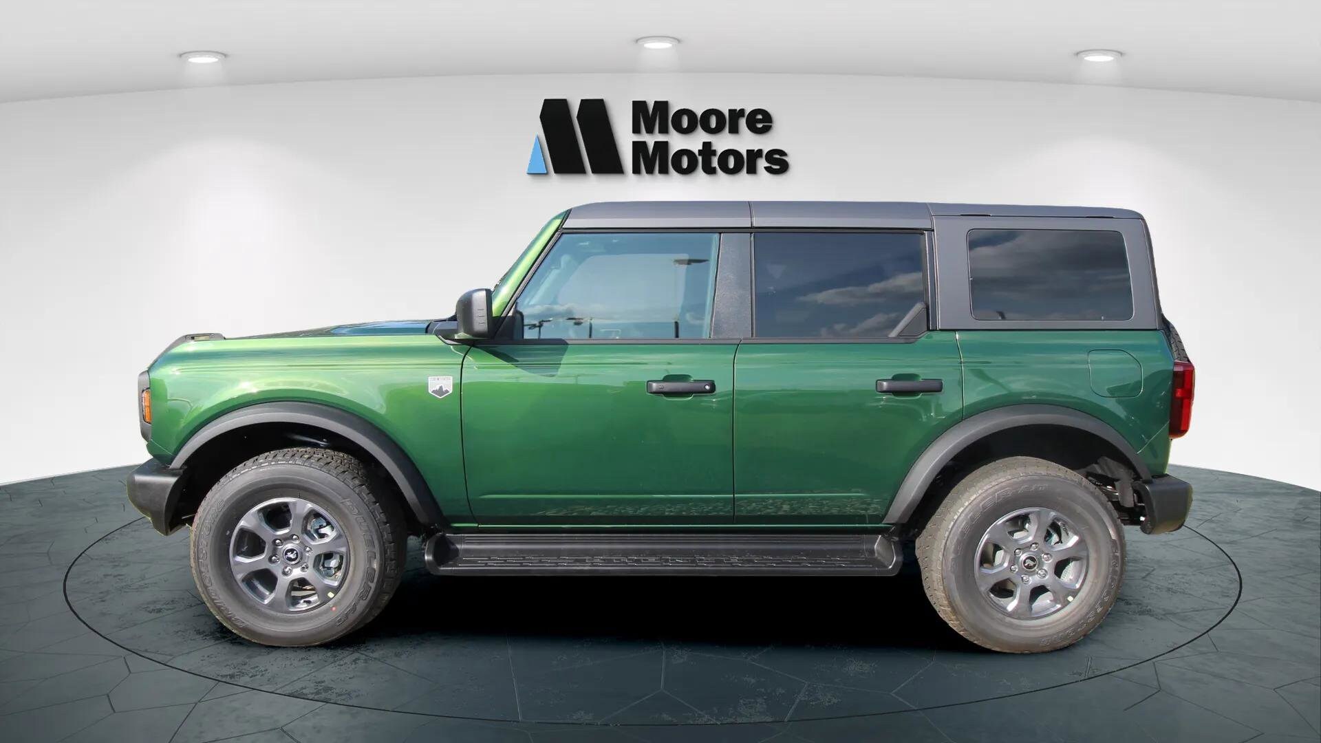 2025 Ford Bronco Big Bend photo 3