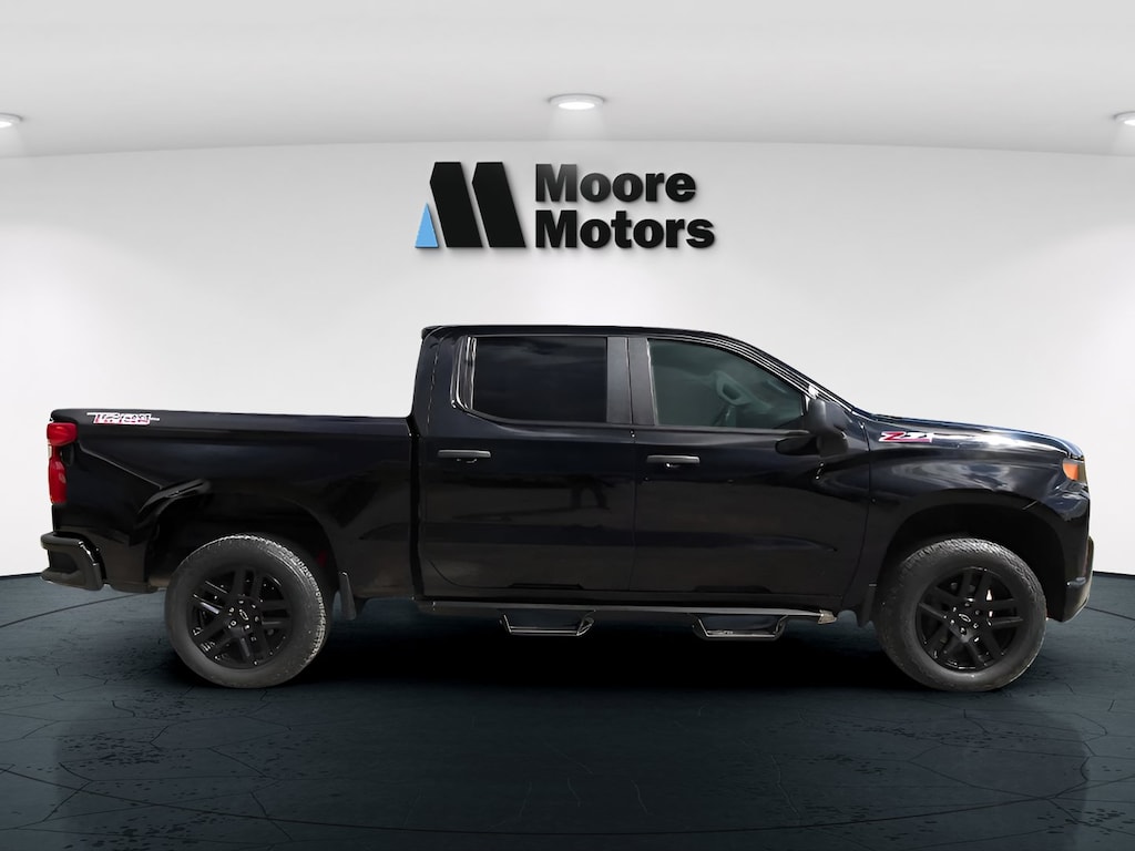 Used 2022 Chevrolet Silverado 1500 LTD Custom Trail Boss Truck Crew Cab