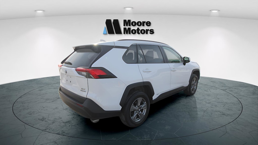 Used 2024 Toyota RAV4 Hybrid XLE SUV