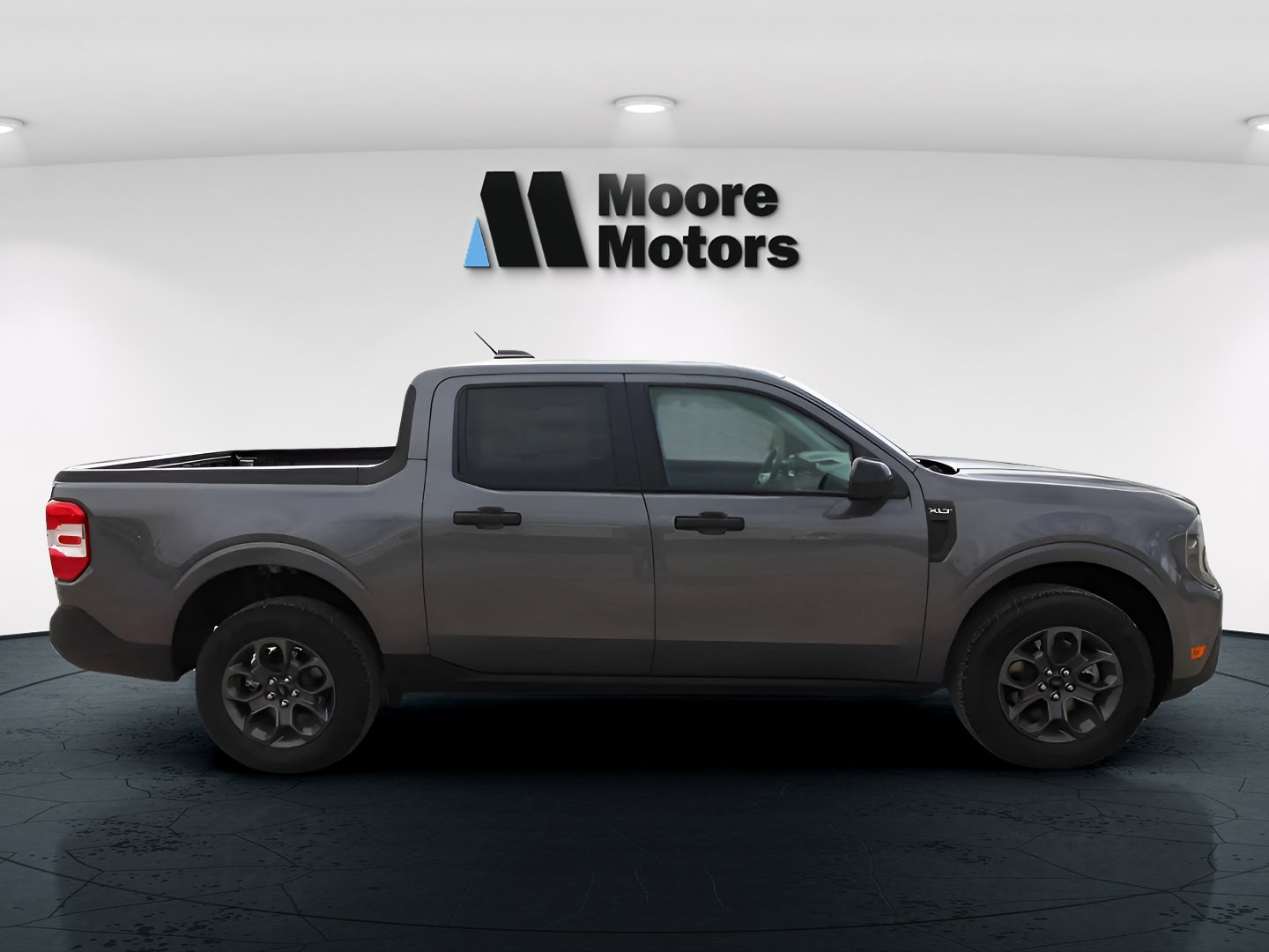 2025 Ford Maverick XLT photo 2
