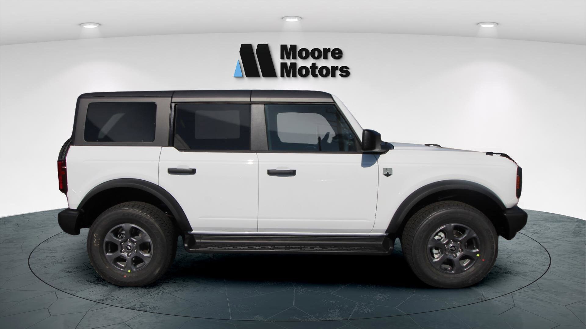 2025 Ford Bronco Big Bend photo 2