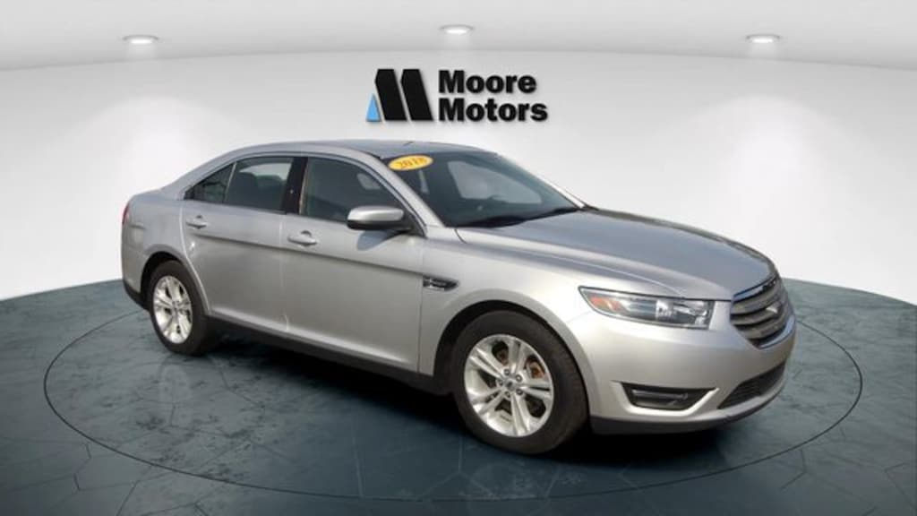 Used 2018 Ford Taurus SEL Sedan