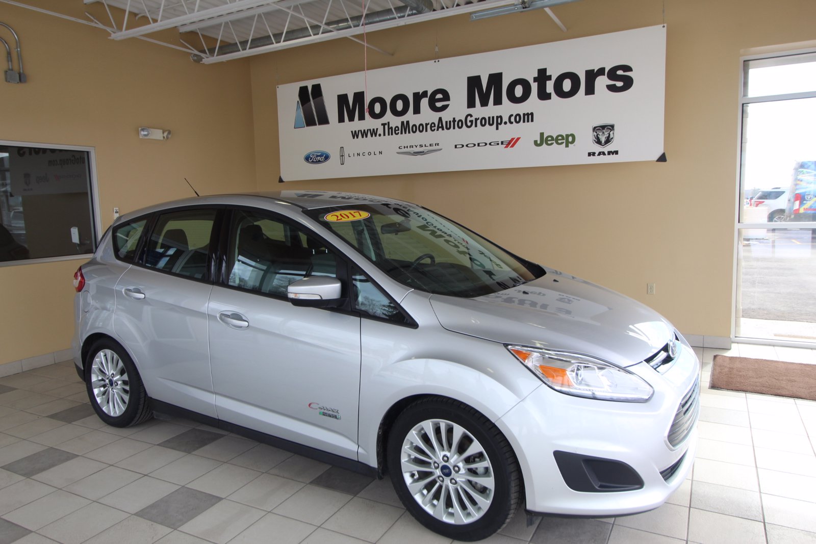 Used 17 Ford C Max Energi For Sale At Moore Motor Sales Vin 1fadp5eu3hl