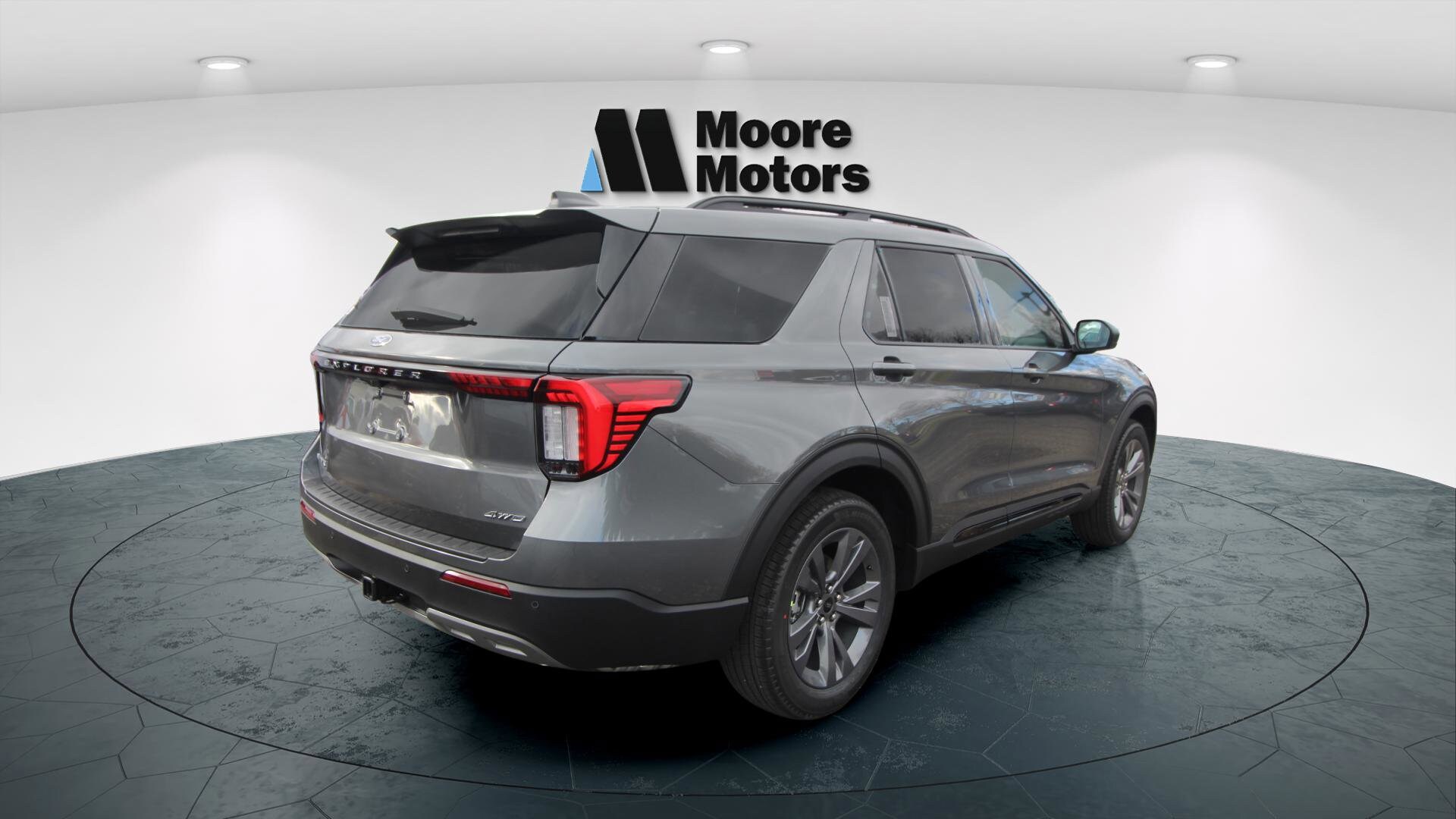 2026 Ford Explorer photo 2