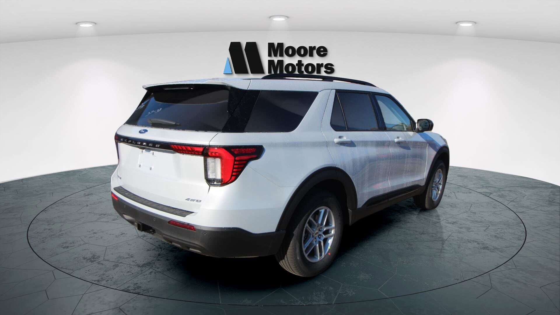 2026 Ford Explorer photo 2