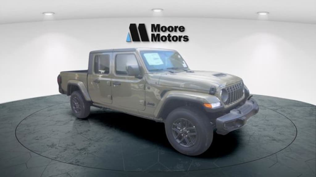 New 2025 Jeep Gladiator Sport S Truck