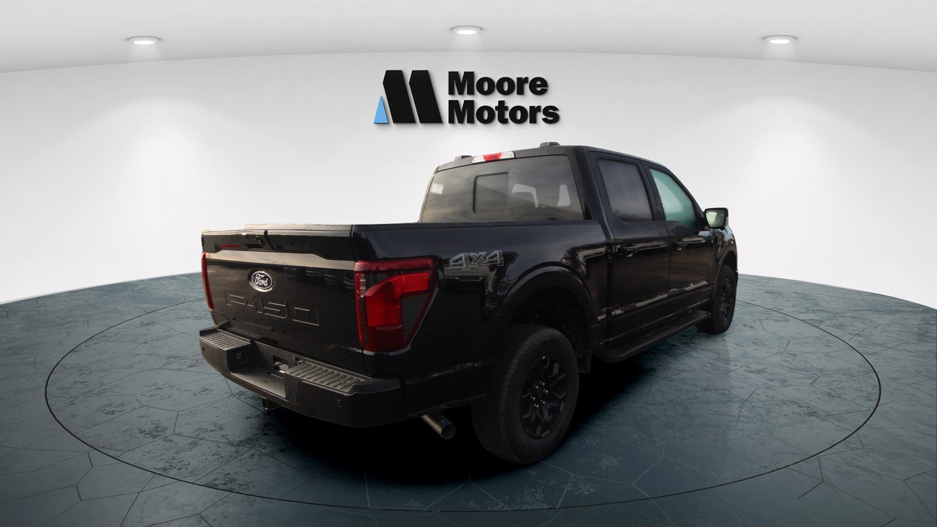 2025 Ford F-150 XLT photo 3