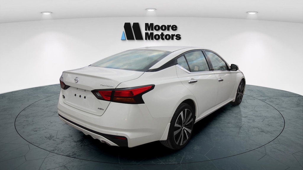 Used 2022 Nissan Altima 2.5 Platinum Sedan